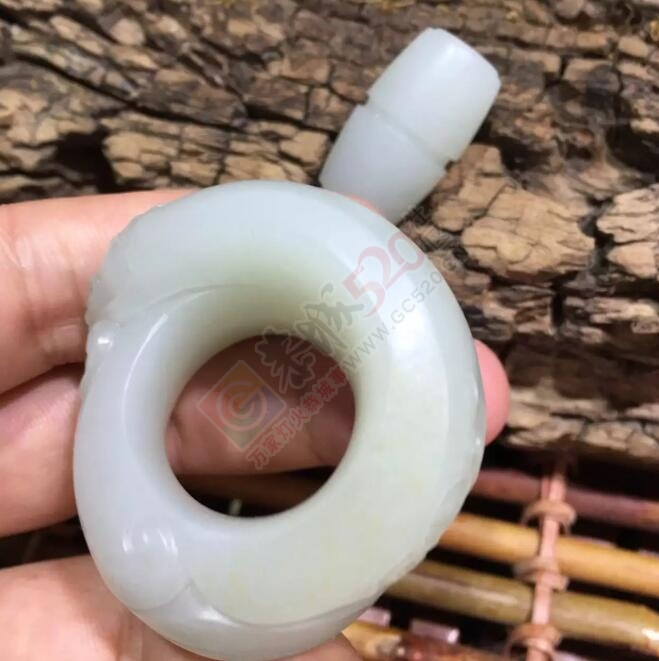 出手和田籽料貔貅扳指把件626 / 作者:月落风 / 帖子ID:177904