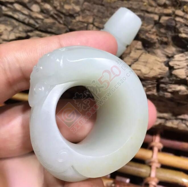 出手和田籽料貔貅扳指把件661 / 作者:月落风 / 帖子ID:177904