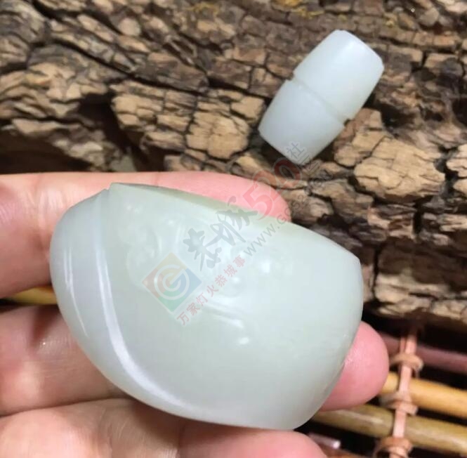 出手和田籽料貔貅扳指把件738 / 作者:月落风 / 帖子ID:177904