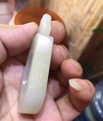 闲置41g新疆和田玉籽料作品龙凤呈祥399 / 作者:晚霞行千里 / 帖子ID:178270