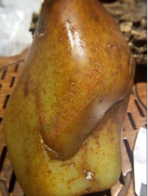 出手和田玉籽料红皮白肉原籽448 / 作者:月落风 / 帖子ID:178274