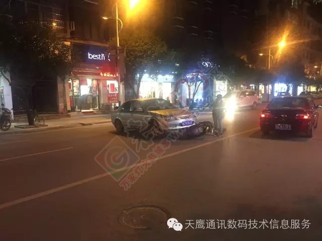 刚刚在茶南路红绿灯处发生交通事故89 / 作者:水墨茶江 / 帖子ID:185118