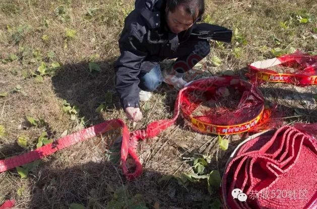 恭城栗木一私营烟花爆竹仓库被查处，几千件烟花爆竹被集中销毁418 / 作者:以空。 / 帖子ID:185191