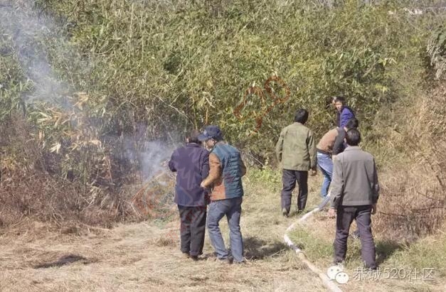 恭城栗木一私营烟花爆竹仓库被查处，几千件烟花爆竹被集中销毁476 / 作者:以空。 / 帖子ID:185191