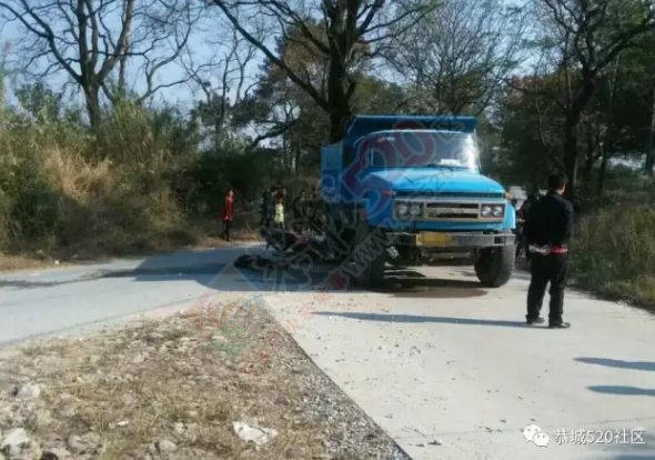 栗木锡矿八十亩三岔路口摩托车与货车相撞，一人当场死亡！356 / 作者:深秋的落叶 / 帖子ID:186114