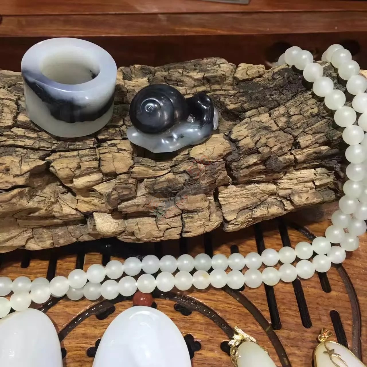 出手几个质量高和田籽料挂件480 / 作者:月落风 / 帖子ID:191299