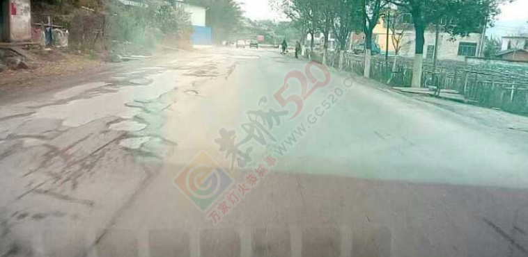 公路局的都去干嘛了？新合村这点路烂了几个月了，都不来铺一下！212 / 作者:高负帅 / 帖子ID:192702