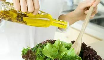 这12种食物竟能杀死多种癌细胞……最神奇的东西往往就在身边！441 / 作者:疾控客服 / 帖子ID:192973