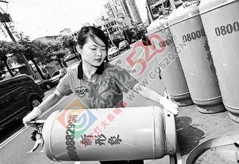绝了！恭城一男把爷赤裸裸对比恭城妹崽鬼和小嫂子的差别，看完扎心！113 / 作者:社区小编 / 帖子ID:193899