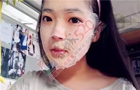 绝了！恭城一男把爷赤裸裸对比恭城妹崽鬼和小嫂子的差别，看完扎心！236 / 作者:社区小编 / 帖子ID:193899