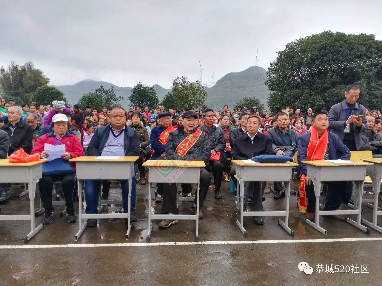 【缅怀历史 不忘初衷】 峻山水库青年渡槽建成40周年纪念活动圆满举行！958 / 作者:社区小编 / 帖子ID:197528