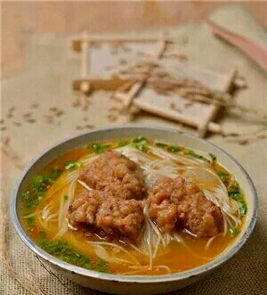 【酥骨面】全家老小的最爱，连汤汁都能消灭干净157 / 作者:Iris-- / 帖子ID:198251