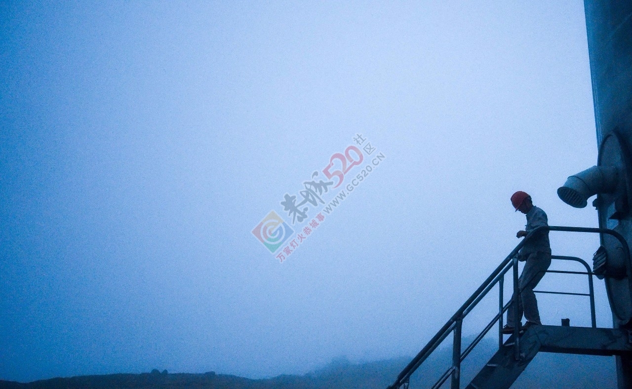 这两个桂林帅小伙，守着1300米高的燕子山&amp;quot;等风来&amp;quot;！526 / 作者:一路坚持 / 帖子ID:206742