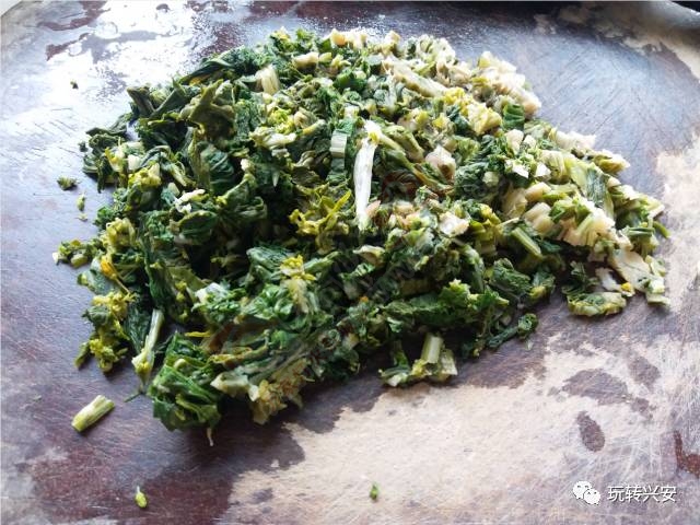 兴安一美女摘回一扎白菜花，回到家竟变成了这样……991 / 作者:一路坚持 / 帖子ID:206746