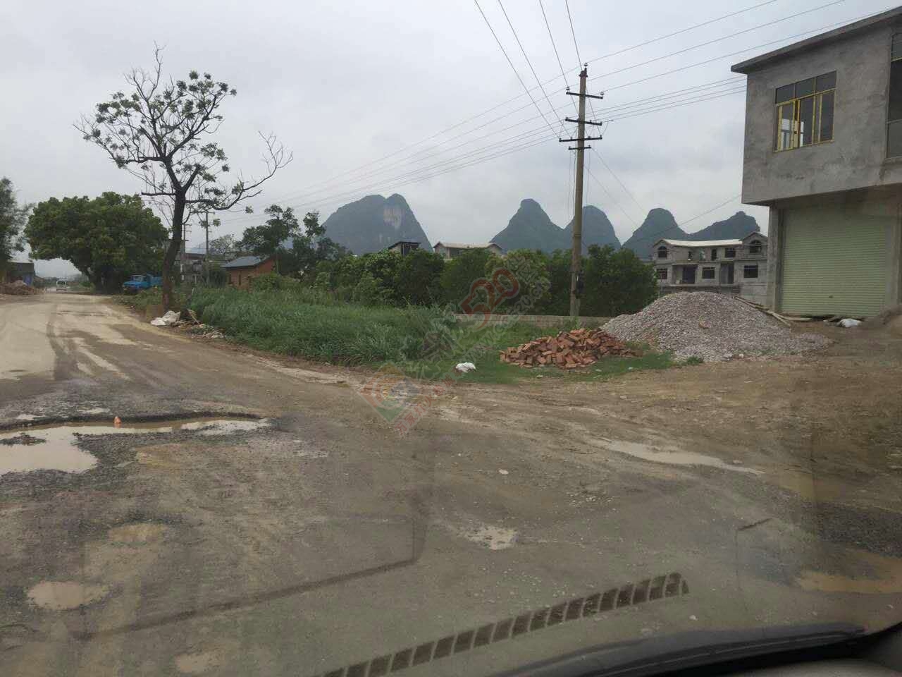 【我要曝光】求西岭政府 能组织修路！！！346 / 作者:正在输入中 / 帖子ID:207036