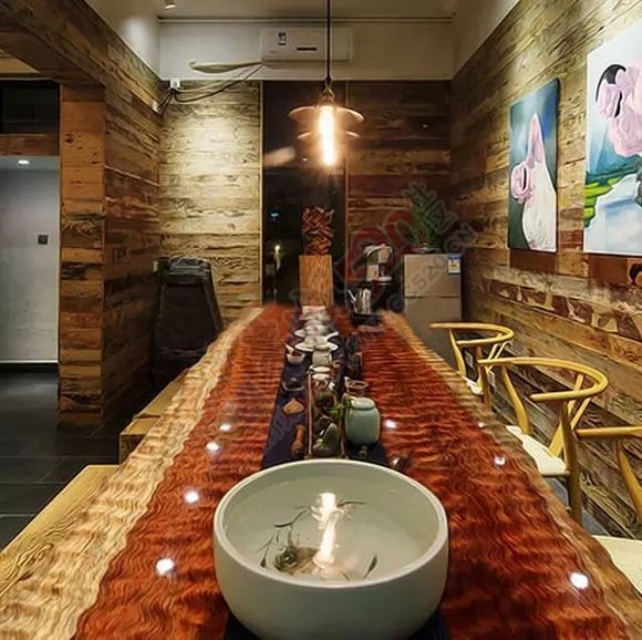 福建福州做实木大板的工厂。可做餐桌，茶桌，办公桌，欢迎来询 。625 / 作者:yczm123456 / 帖子ID:207259