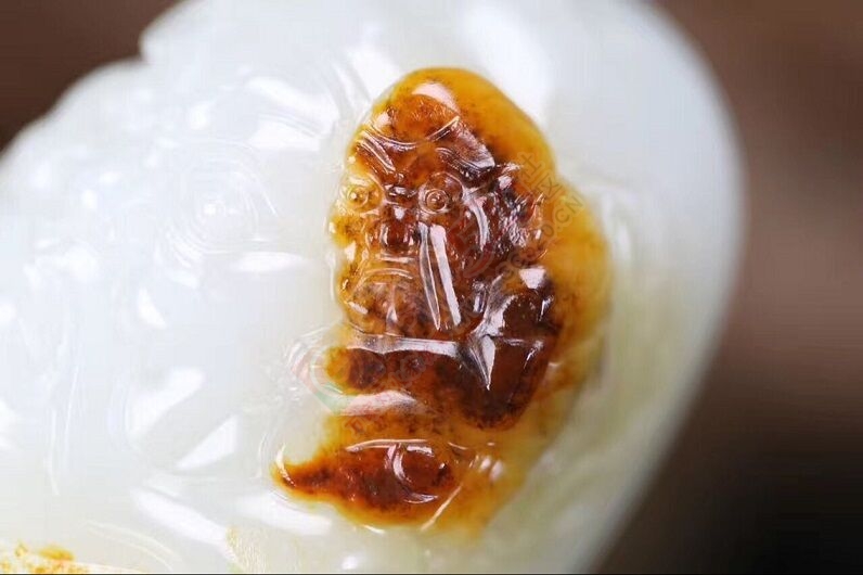 转让一件新疆和田玉重器105 / 作者:晚霞行千里 / 帖子ID:207333