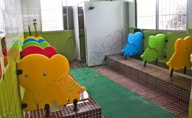 小编悄悄暗访了恭城一家幼儿园，这个幼儿园居然让孩子们这样做！100 / 作者:碧澄匀 / 帖子ID:207481
