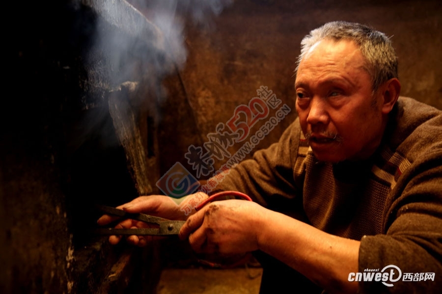六旬盲人做豆腐养家，用耳朵听豆浆是否煮沸286 / 作者:我一俗人 / 帖子ID:207690