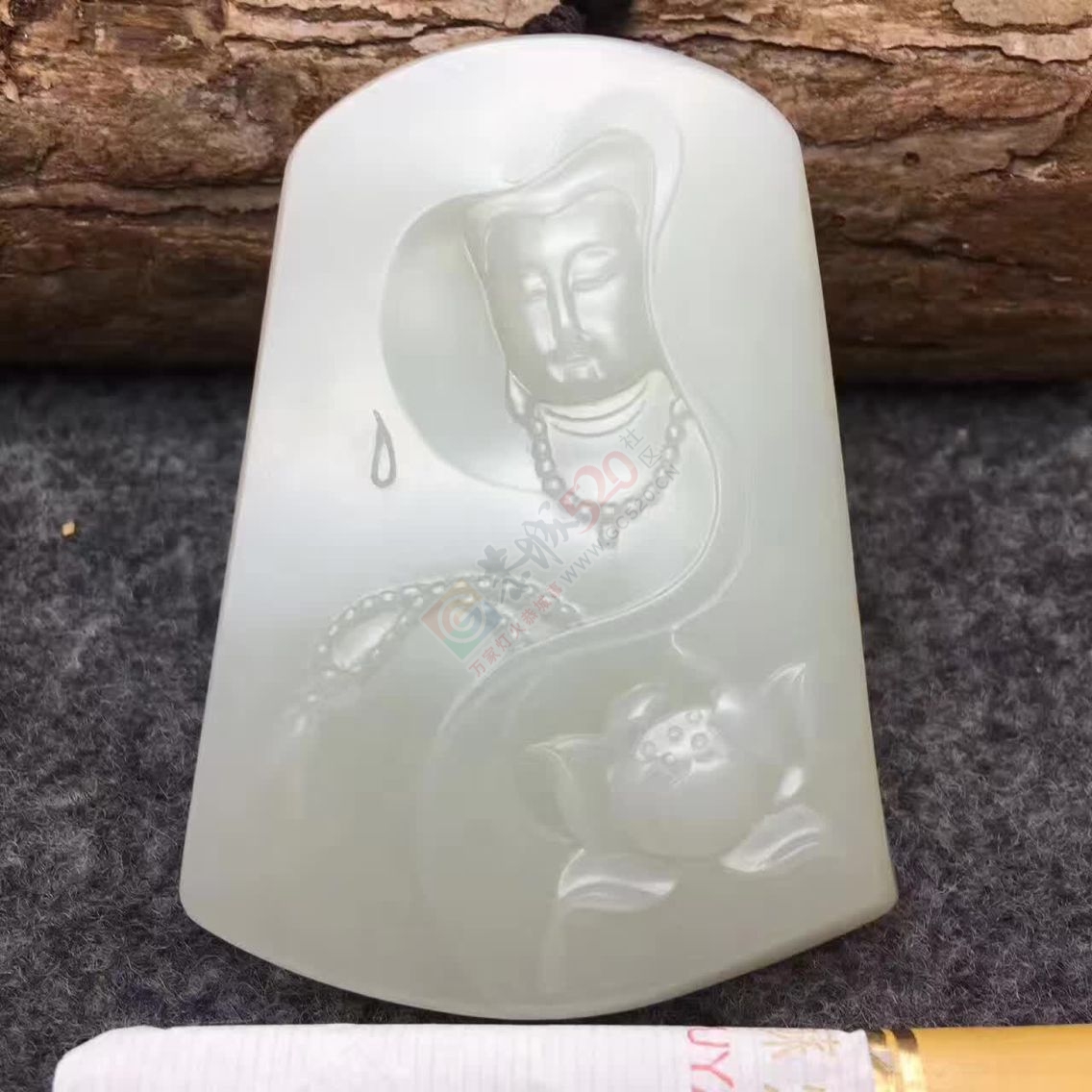 超低价转让一块和田玉观音牌子497 / 作者:晚霞行千里 / 帖子ID:222988