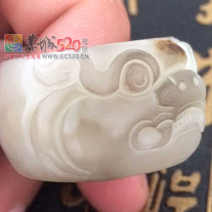 低价转让一块漂亮的新疆和田玉籽料扳指958 / 作者:晚霞行千里 / 帖子ID:232882