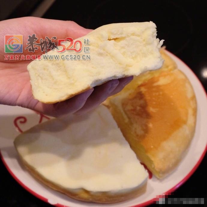 电饭煲蛋糕，15分钟搞定，零失败的蛋糕～口感像轻乳酪蛋糕一样软软的~95 / 作者:啤酒加烤串儿 / 帖子ID:234760