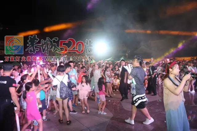 恭城茶江音乐节现场高清大图、全程直播视频来袭！没去现场的朋友一定不能错过！920 / 作者:分类小编 / 帖子ID:235256
