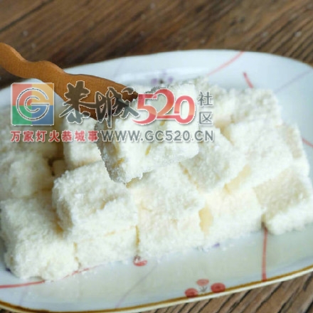 自制椰子奶冻，夏天来做适合自己的冷冻甜点，美食get！夏天伴侣！610 / 作者:该做的事情 / 帖子ID:235472