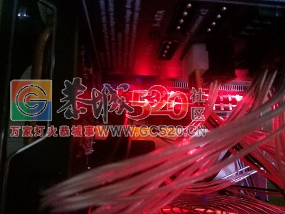 R9 270X 2G显卡加两条宇帏4G DDR3 1600出售138 / 作者:请叫我小余。 / 帖子ID:235853