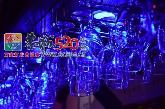 壕！集表情，帅哥老板免费请吃牛扒！相遇菲悦，来一场浪漫音乐美食的盛宴！710 / 作者:社区小编 / 帖子ID:236895