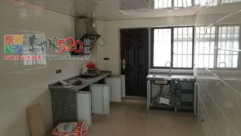 凤凰城现有新房（一楼，面积约120平方米）出租659 / 作者:gc542500 / 帖子ID:238729