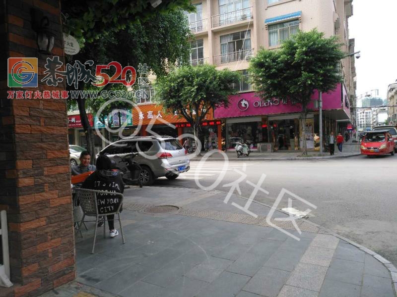 实在可恶！——恭城多条街道乱停车，占用生命通道。347 / 作者:等风十里 / 帖子ID:241116