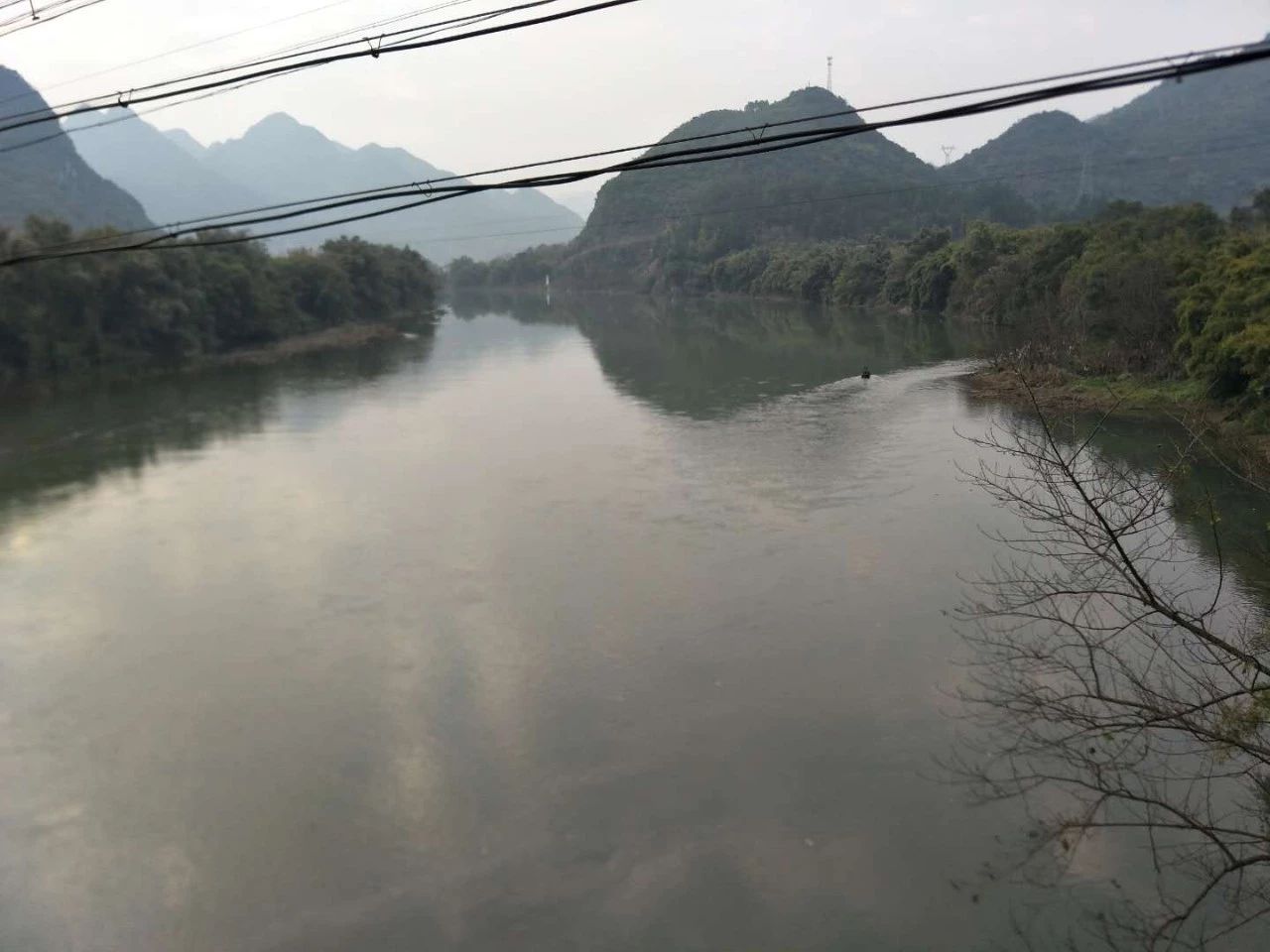 恭城三江小伙千里徒步回家过年第13天，徒步51公里，到达阳山县凤埠镇857 / 作者:深秋的落叶 / 帖子ID:267284