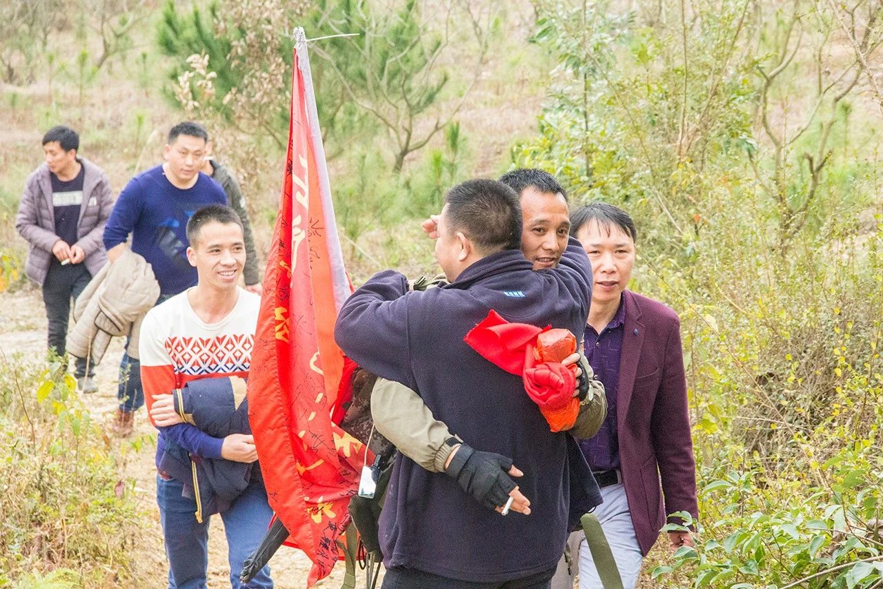 【精彩后续】三江小伙陆海从厦门至恭城徒步千里回家过年背后的故事585 / 作者:深秋的落叶 / 帖子ID:267394