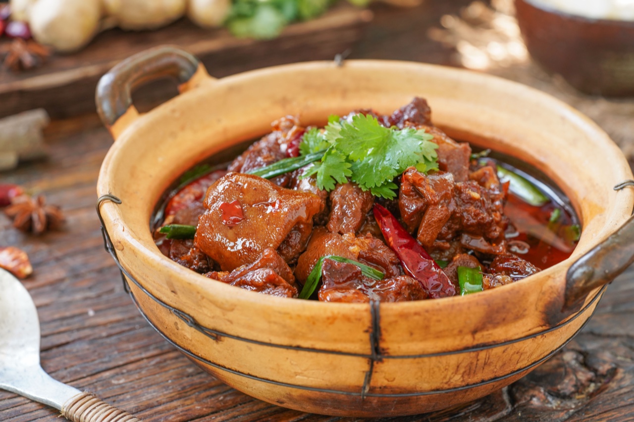 信不信？这道红烧羊肉煲，香气飘了一千公里736 / 作者:逢时 / 帖子ID:267466