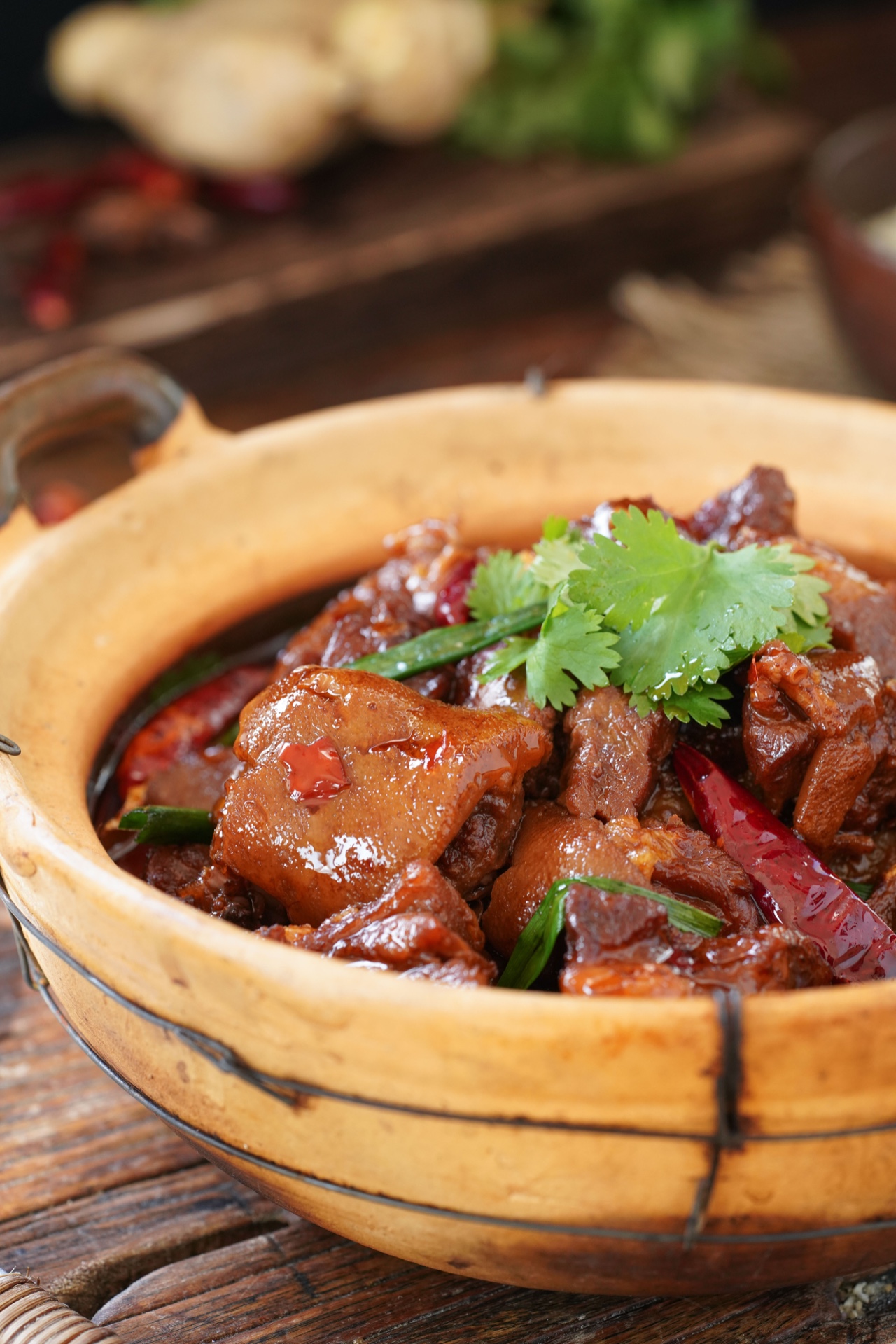 信不信？这道红烧羊肉煲，香气飘了一千公里874 / 作者:逢时 / 帖子ID:267466
