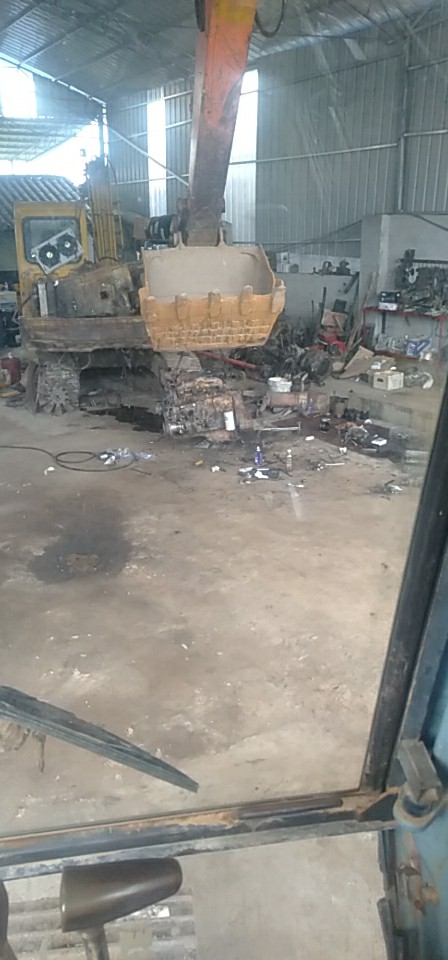 招聘汽车修理师傅2人，工资六成，有意者联系，‘莫师傅，13377343793690 / 作者:一世情缘 / 帖子ID:268033