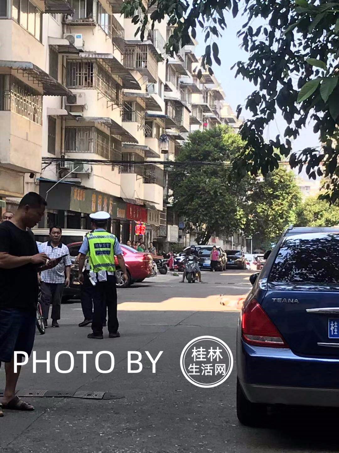 桂林北极广场附近居民区发生坠楼事件，1名男子当场身亡！833 / 作者:论坛小编02 / 帖子ID:268781