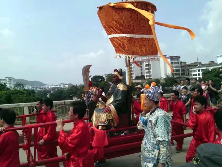 恭城金秋柿柿如意，手绘瑶乡幅幅顺心453 / 作者:箩筐索 / 帖子ID:269610