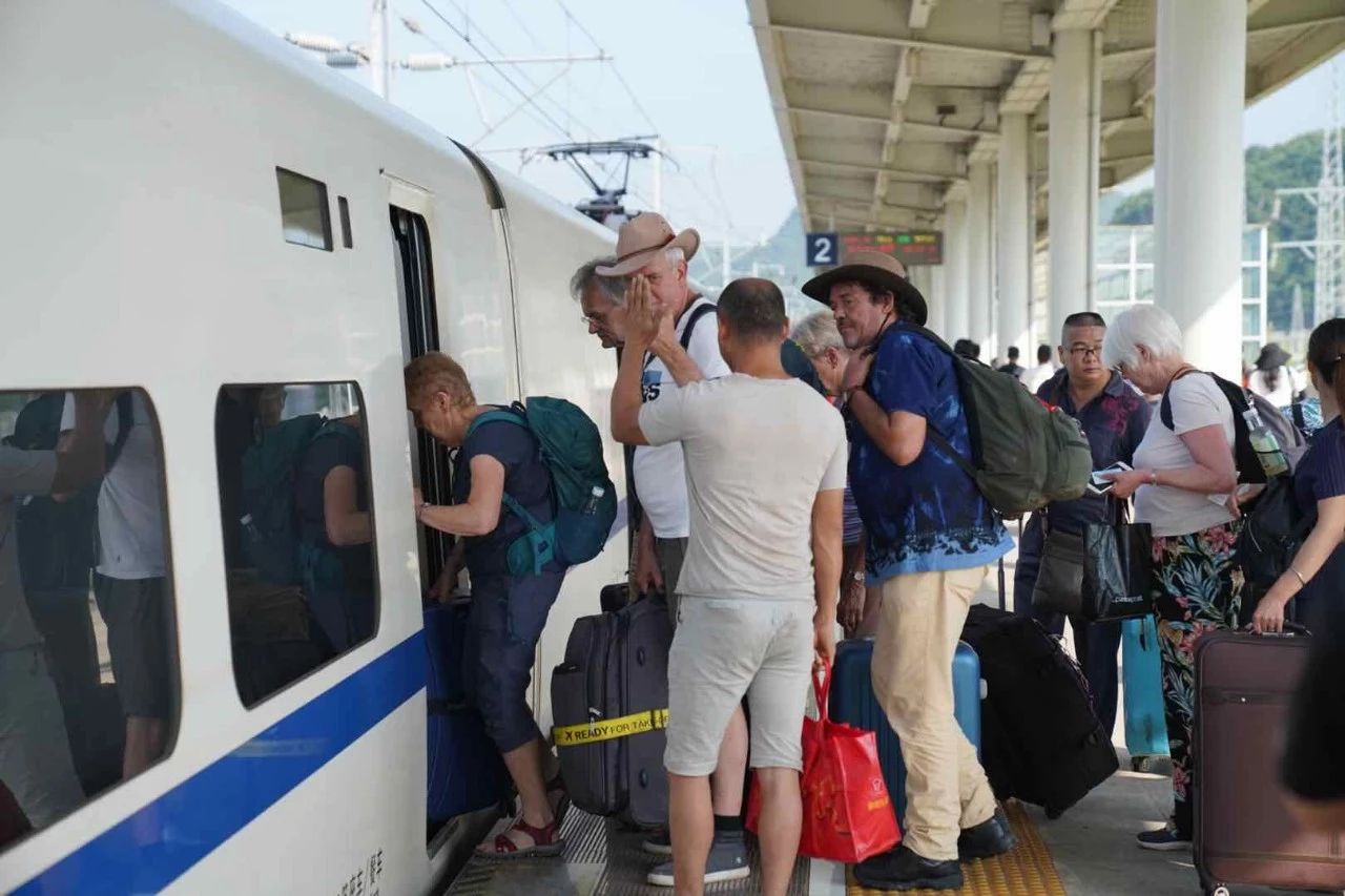 恭城高铁开通五周年！摁下“快进键”的不止出行方式523 / 作者:东门头人 / 帖子ID:269882