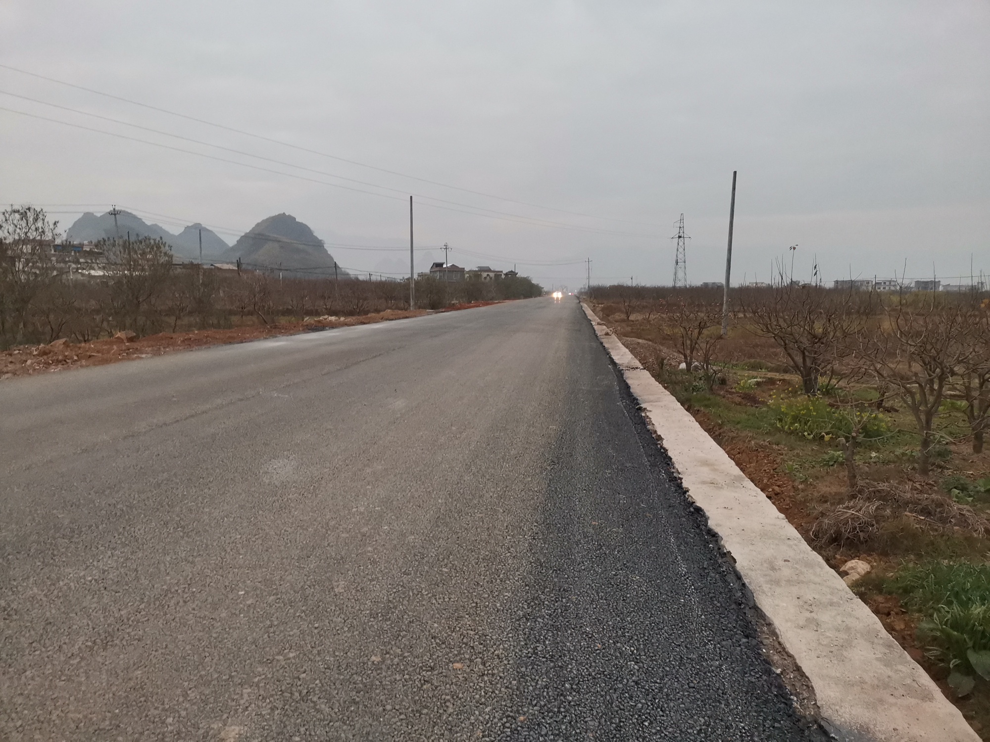 西岭这条路今年应该修的完了484 / 作者:忧伤428 / 帖子ID:269915