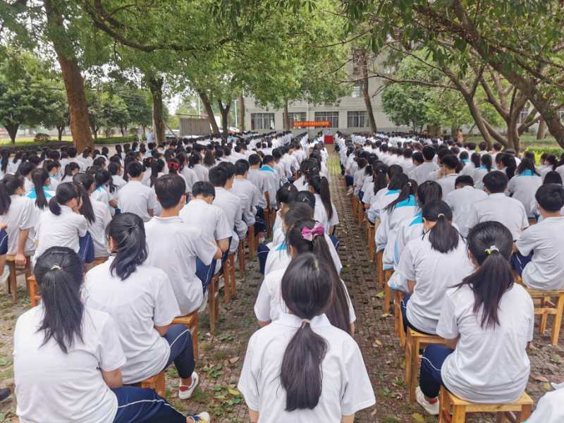 莲花镇：禁毒进校园，青春不“毒”行581 / 作者:论坛小编01 / 帖子ID:271518