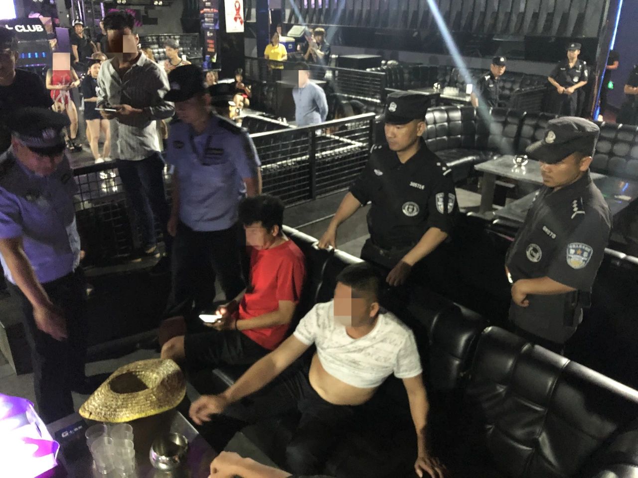 震惊，桂林这一晚上抓了495人，究竟为何？31 / 作者:呆桃 / 帖子ID:271802