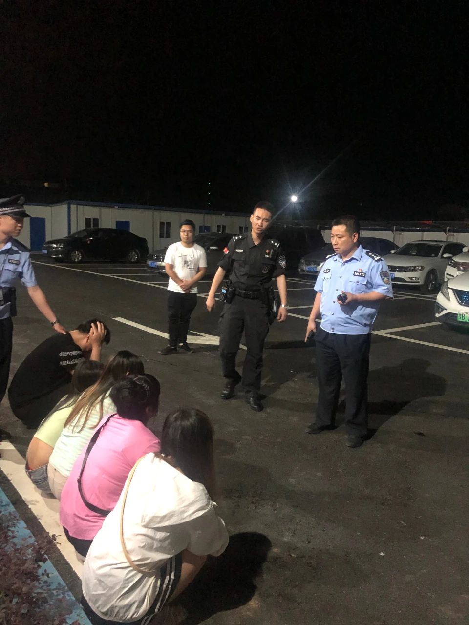 震惊，桂林这一晚上抓了495人，究竟为何？615 / 作者:呆桃 / 帖子ID:271802