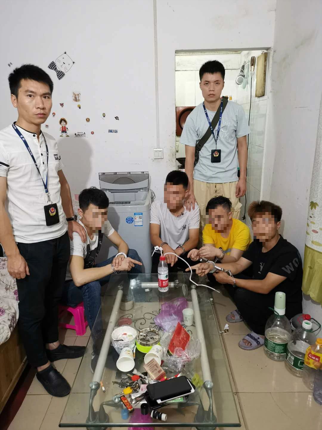 震惊，桂林这一晚上抓了495人，究竟为何？26 / 作者:呆桃 / 帖子ID:271802