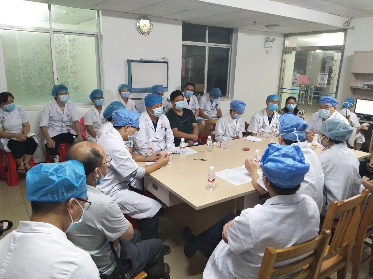 生死时速！桂医附院对恭城村民食用野生菌中毒事件全方位救治保障789 / 作者:东门头人 / 帖子ID:271853