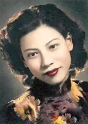一张民国女星罕见的大合照136 / 作者:雨云儿 / 帖子ID:272419