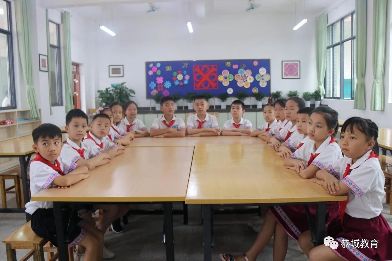 以担当诠释初心 用实干践行使命：县城二小校园广播室建设精彩纷呈878 / 作者:论坛小编04 / 帖子ID:272670