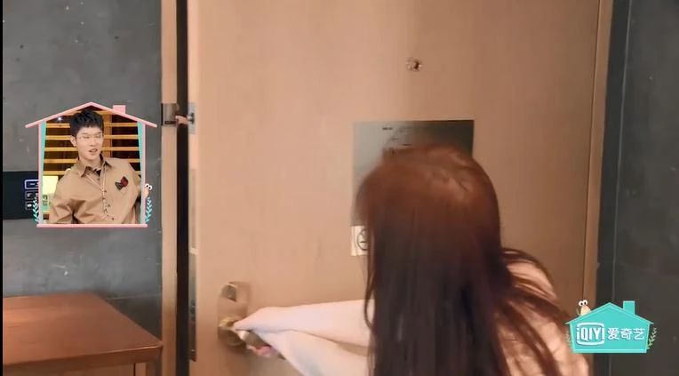 流量小花P成“塑胶脸”，41岁秦岚脸垮被嘲：“中国式审美”太可怕了！987 / 作者:YKJNzVqH / 帖子ID:272921