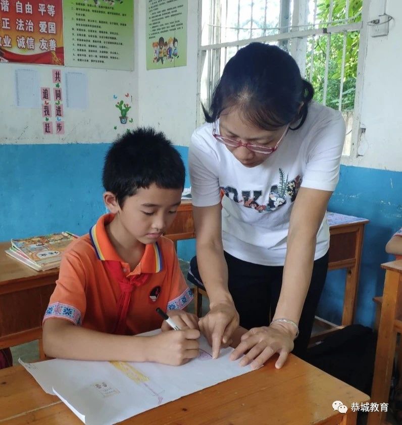 平安镇北溪小学首届英语文化节纪实636 / 作者:论坛小编04 / 帖子ID:273662